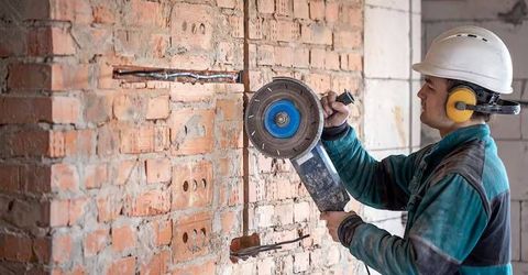 Top Plastering Machines: Knowledge for Modern Construction Projects